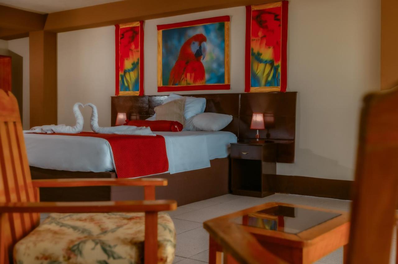 El Cauchero Hotel Iquitos Exteriör bild