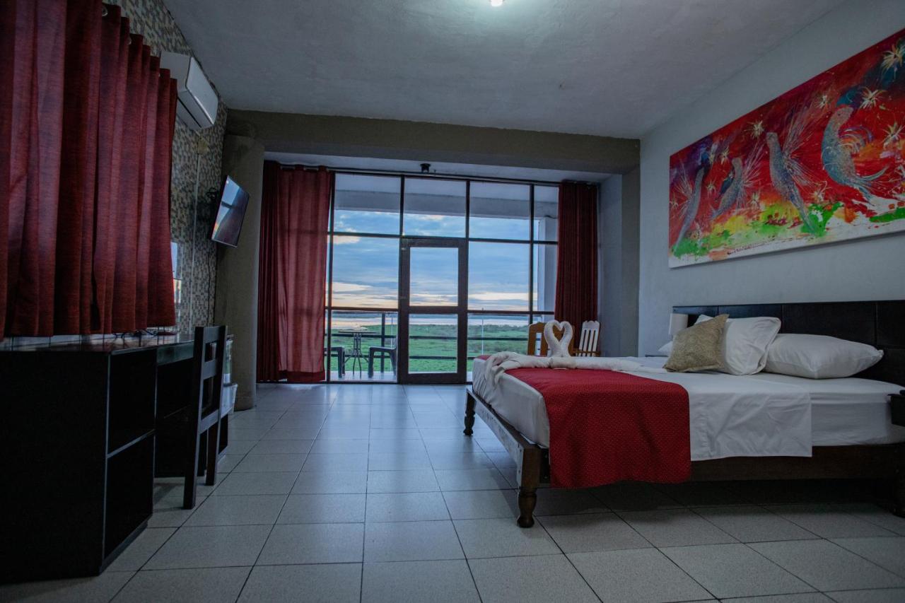 El Cauchero Hotel Iquitos Exteriör bild