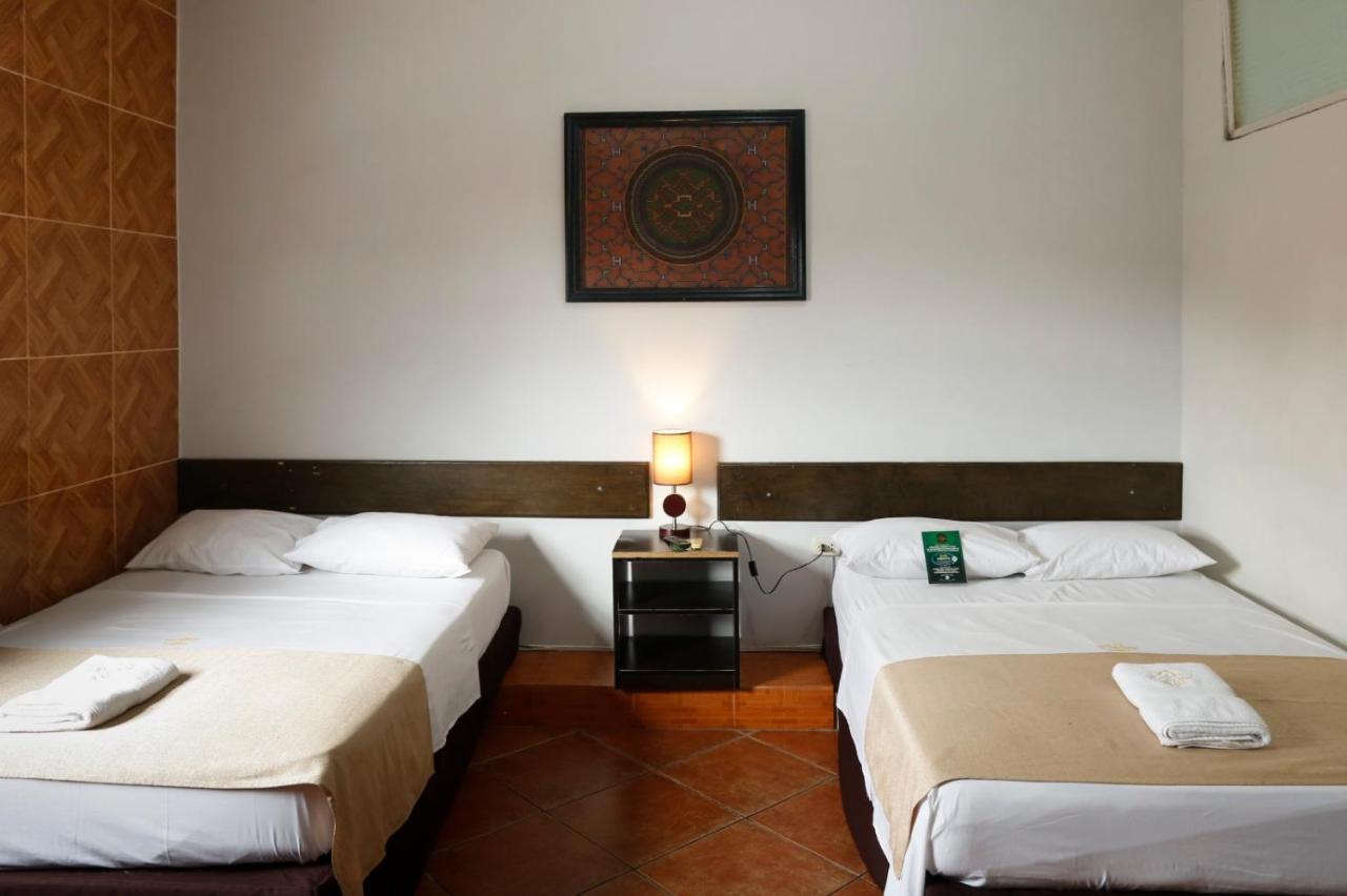 El Cauchero Hotel Iquitos Exteriör bild