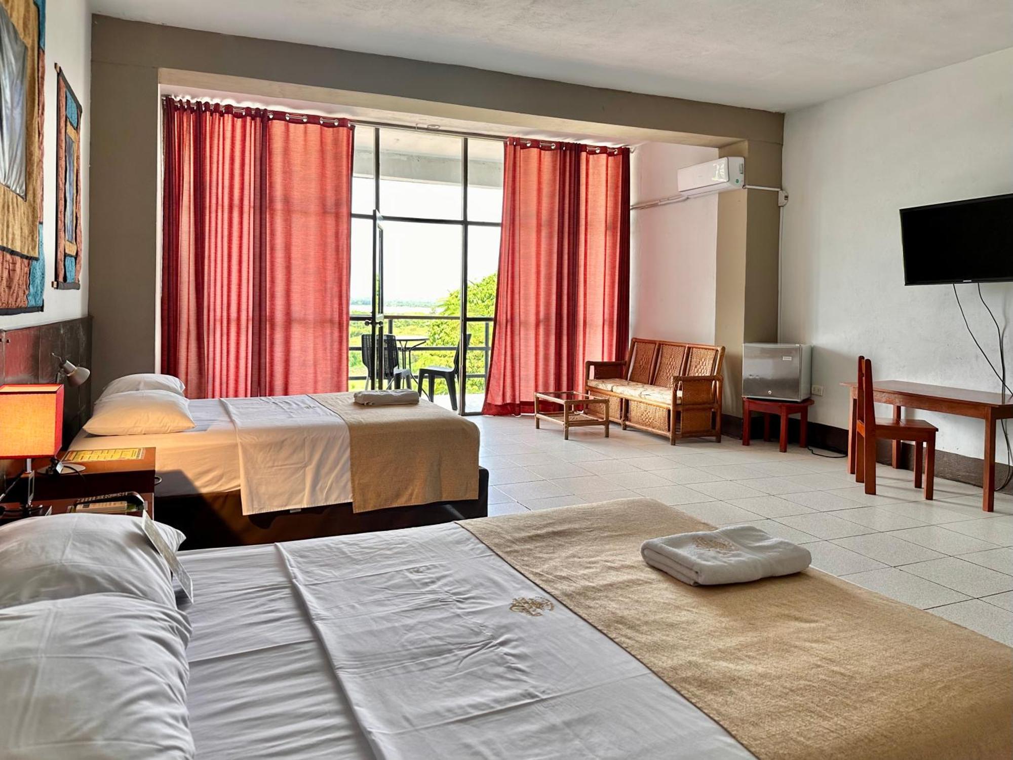 El Cauchero Hotel Iquitos Exteriör bild